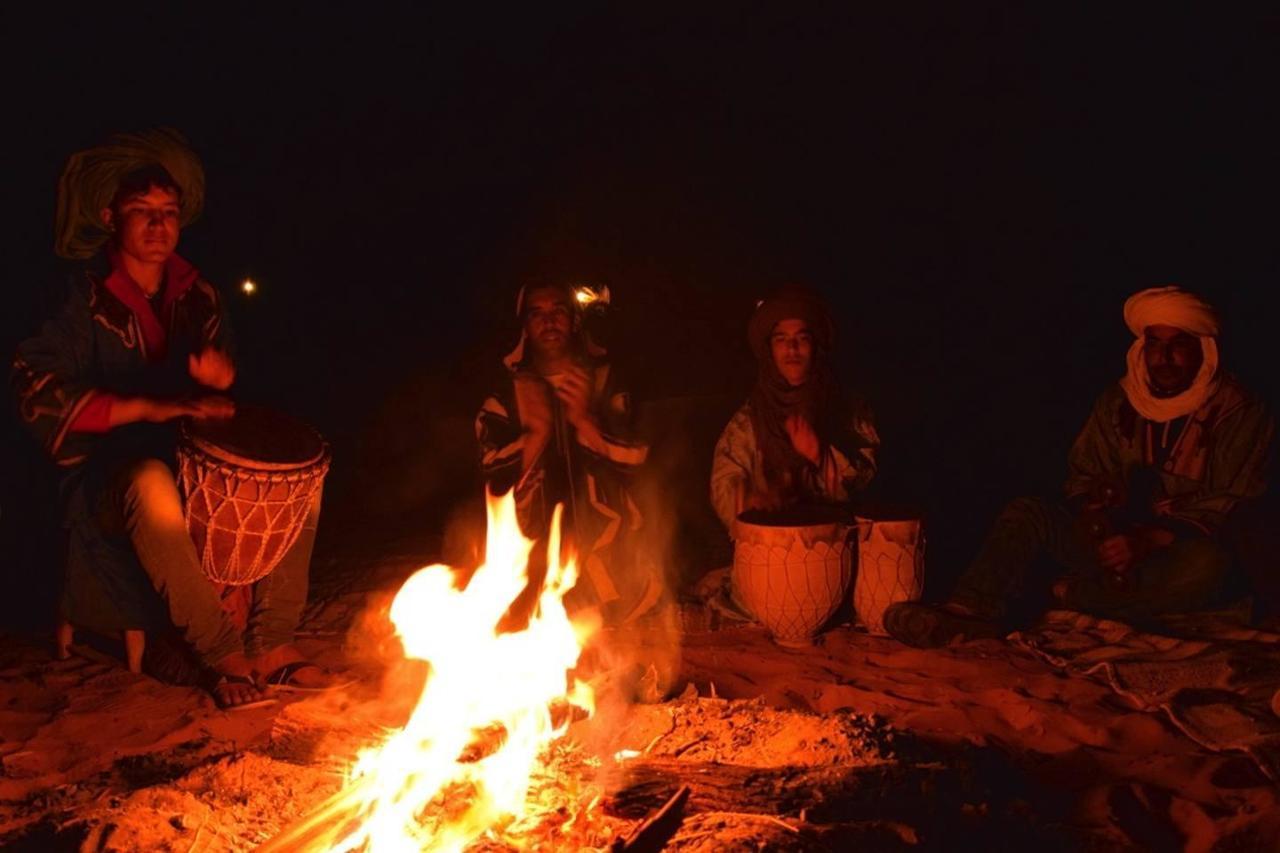 Mari Desert Camp Мерцуга Екстериор снимка