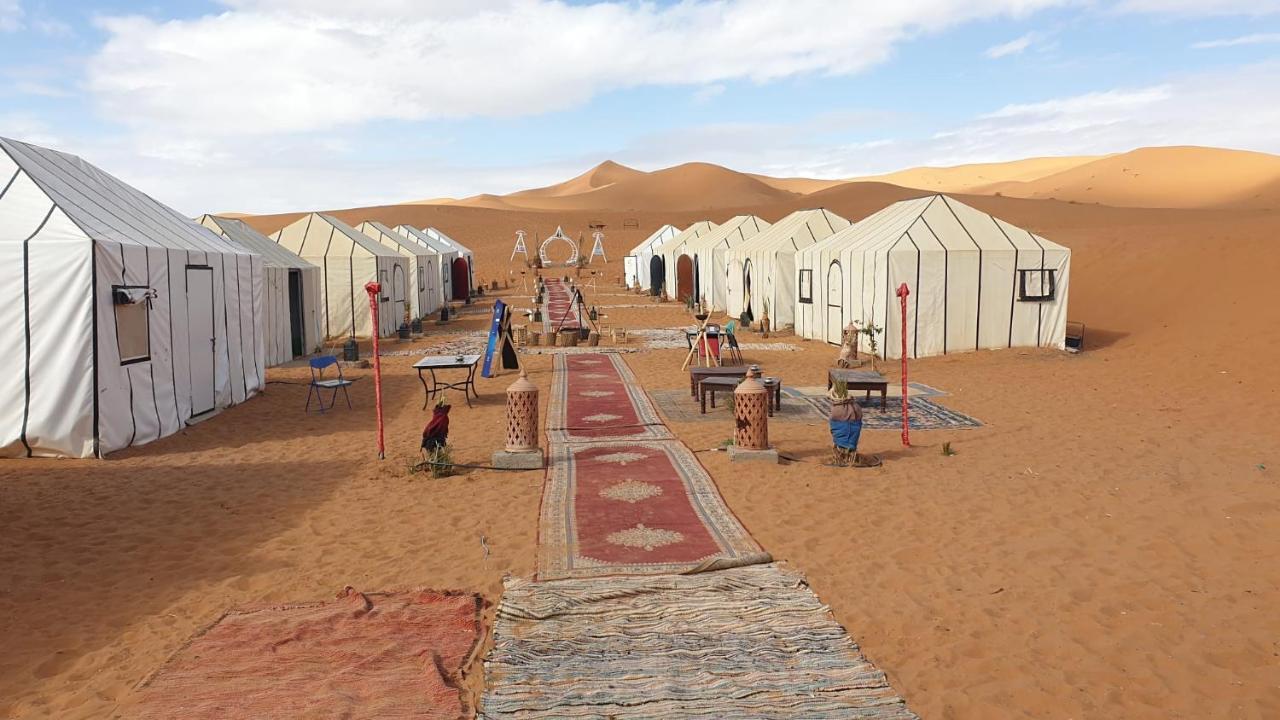 Mari Desert Camp Мерцуга Екстериор снимка